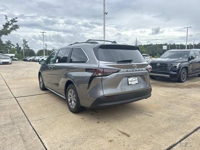 2026 Toyota Sienna LE