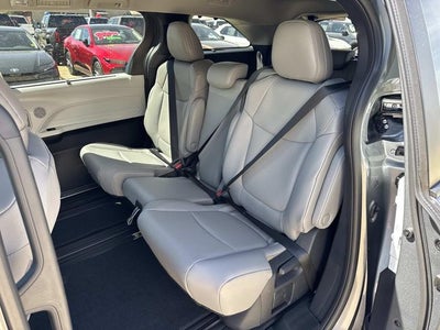 2026 Toyota Sienna XLE 8 Passenger