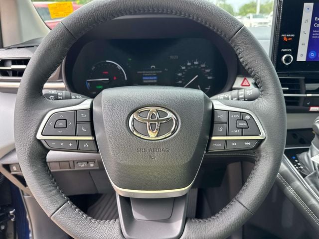 2026 Toyota Sienna XLE 8 Passenger