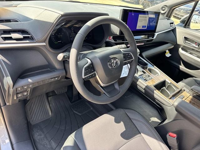 2026 Toyota Sienna Limited 7 Passenger