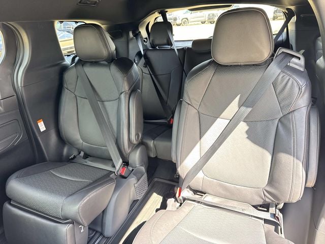 2026 Toyota Sienna Limited 7 Passenger