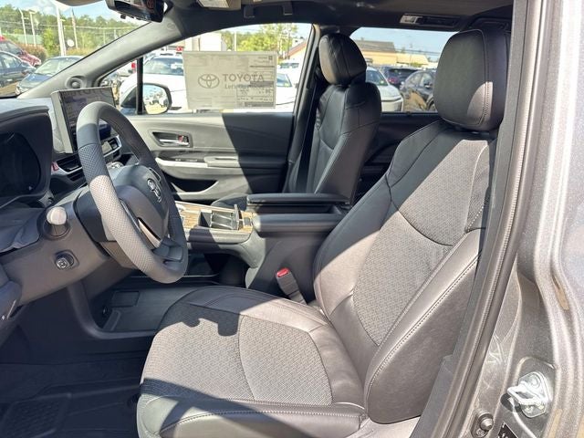 2026 Toyota Sienna Limited 7 Passenger